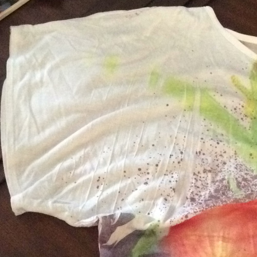 Color Splash / Bleached top - Picture 2 of 3